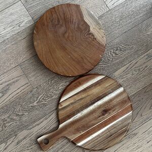 Set of 2 wooden boards